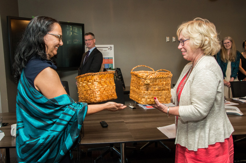 FNHA-CIHI-MoU-Signing-2.jpg